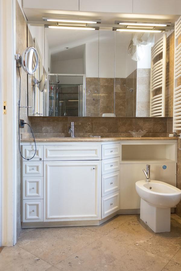 Crispy Luxury Apartment